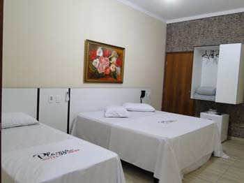 www.plazzahotelms.com.br