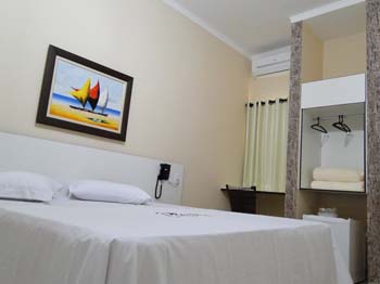 www.plazzahotelms.com.br