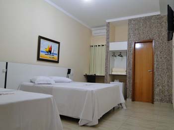 www.plazzahotelms.com.br