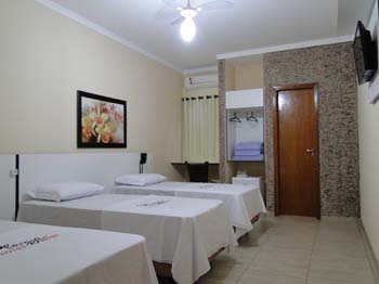 www.plazzahotelms.com.br